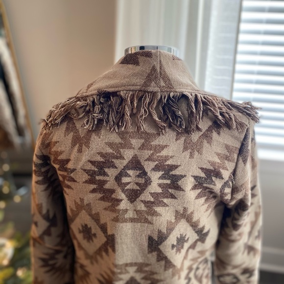 BB Dakota - Women’s Frill Patterned Long Cardigan - Picture 6 of 11